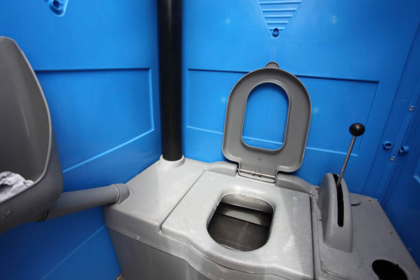 Best Portable Restroom Servicing (Cleaning and Restocking)  in Nsfield Center, MA